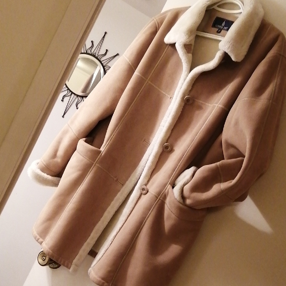 London Fog Warm Stylish Coat Faux Suede And Faux Sheep, Oversize Style Size M
